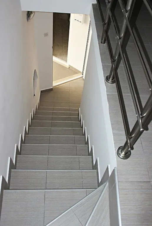 Room Near The Center Split 0*,  Hırvatistan