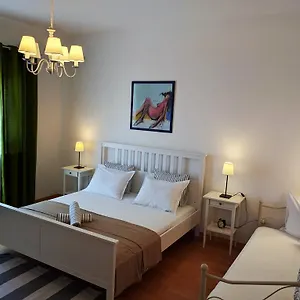 Luxury Delisan Apartment